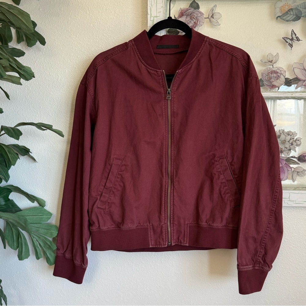 Uniqlo Burgundy Bomber Jacket Women’s Medium Full Zip